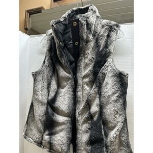 Women's Vest Reversible Faux Fur And Puffer Best Size Med‎ Full Zip
